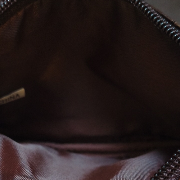 NWT Candie's Dark Brown Crocodile-Patterned Wristlet - Picture 2 of 6